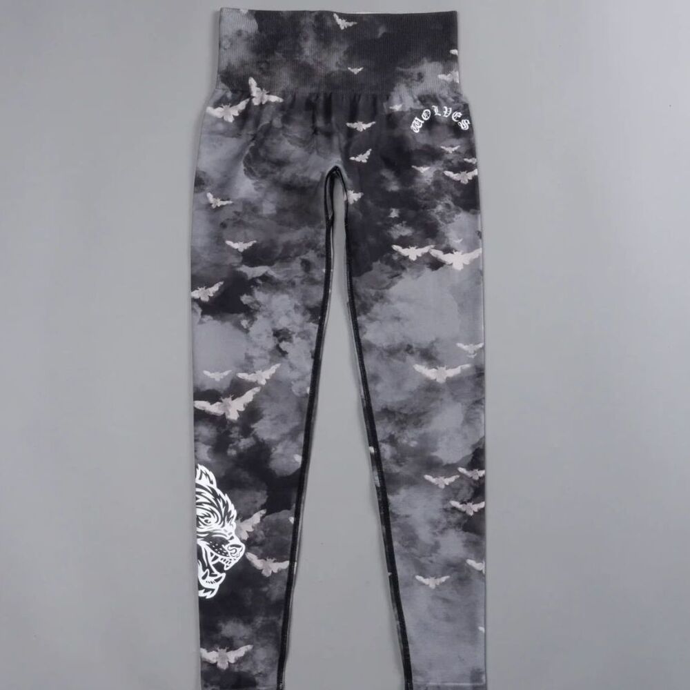 Darc Sport Death Moth Ghost Cloud Leggings - Medium